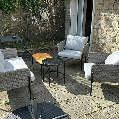 Moderne Avec Jardin Et Parking *